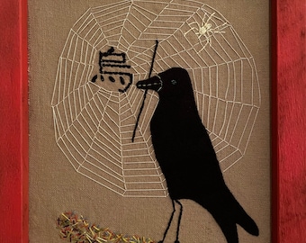 Krähe / Karasu. Original Stickarbeit von Vivienne Strauss mit Holzrahmen