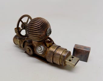 Steampunk Air Ship Flash Drive: Patina Metal USB (64GB)
