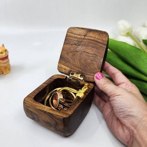 Handcrafted Wooden Box, Eco-Friendly Artistic Home Decor, 3x3 inches