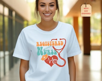 Camiseta de enfermera registrada, camiseta de enfermera titulada, camiseta de la escuela de enfermería, regalo de graduación de enfermera, lindo atuendo de enfermera, camiseta de la Semana de la Enfermería, regalo para enfermera titulada