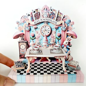 Pick-Szene Alice im Wunderland Teetasse, niedlicher Hintergrund, Miniatur-Kit, niedliche Teetasse, Kaninchen