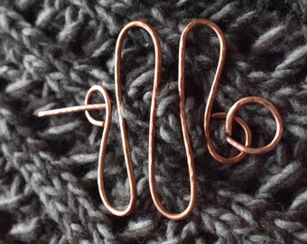 Copper Shawl Pin- Winding Road Loop Medieval Pin- Wire Wrap Shrug Brooch Pin- Copper Metal Scarf Pin