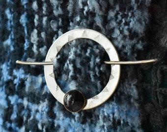 Black Agate Pin- Nickel Silver Shawl Pin- Hoop Brooch Medieval Pin- Wire Wrap Shrug Brooch Pin Holder- Thick Strong Metal Scarf Pin