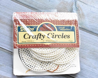 Vintage Crafty Circles Supply- Plastic Knit Stitch Circles Marked Darico 1988