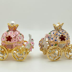 Aschenputtelwagen Schmuckschatulle - Faberge Ei Stil Schmuckschatulle - Perle & Juwel besetzt, Emaille beschichtet, massiver Metallkern mit magnetischem Riegel
