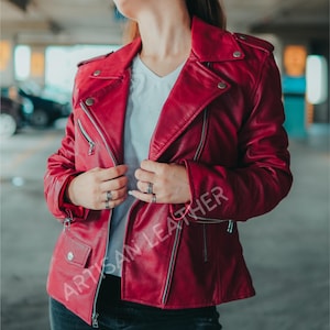 Blouson femme rouge en cuir d'agneau pour femme Blouson motard moto coupe slim en cuir rouge Blouson fait main en cuir véritable des années 80