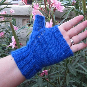 KNITTING PATTERN Twisted Stitch Cables Lacy Fingerless Gloves for Knitting image 3