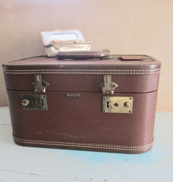 Vintage Luggage Vintage Train Case Travel Suitcas… - image 1