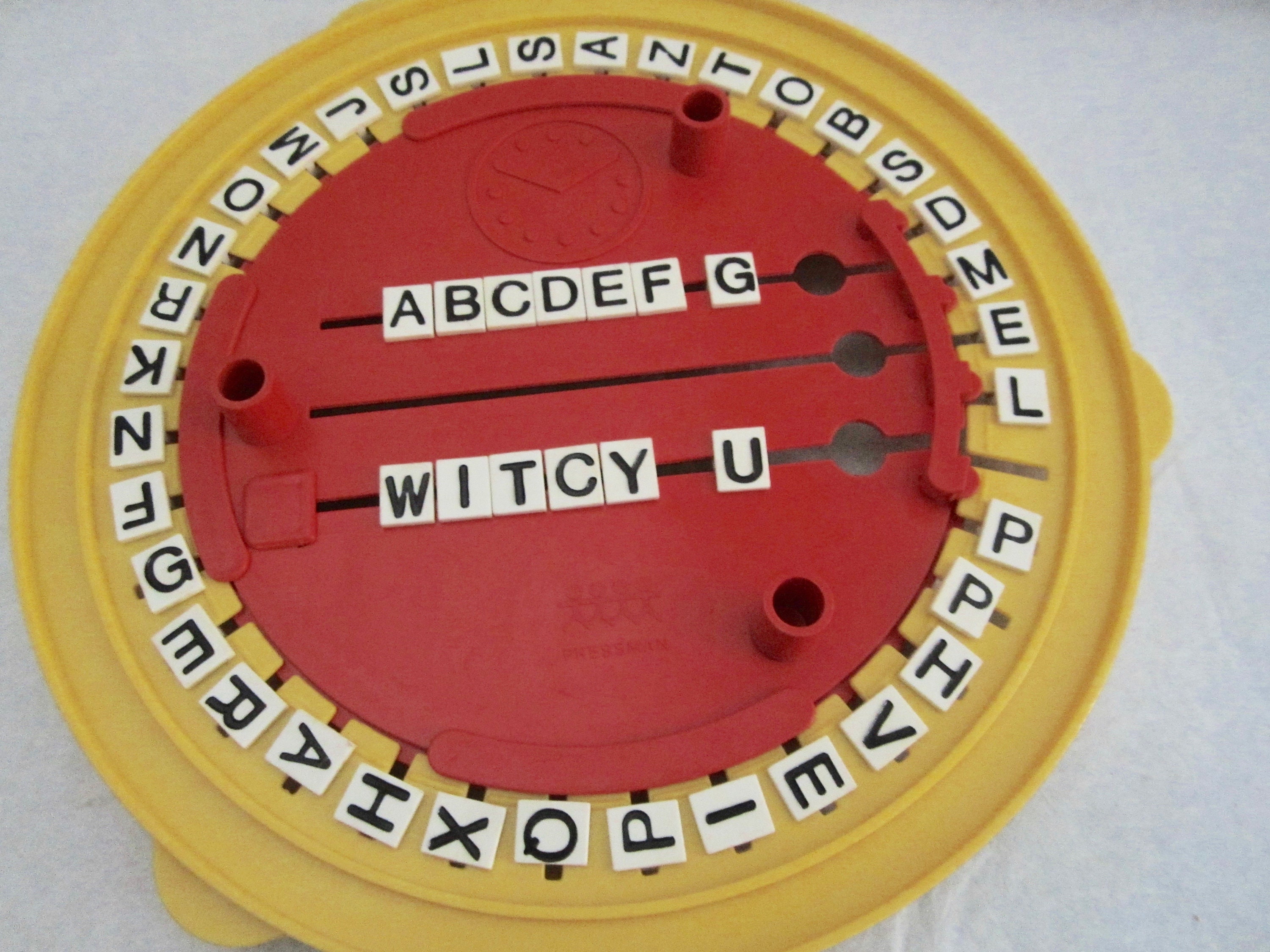Vintage Spelling & Counting Game Board Moveable Letters and Numbers ...