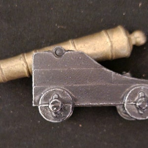 Vintage Penncraft Cast Iron Cannon miniature