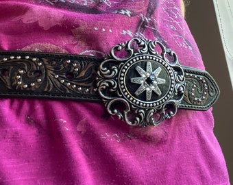 VINTAGE Nocona belt and buckle. Black and brown western belt - rhinestones, studs, flowers. Large silver buckle. Medium