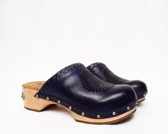 lucky brand clogs with peace sign