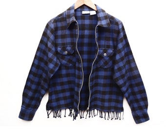 90's lumberjack plaid shirt jacket / vintage flannel / blue fringed buffalo check / all cotton / women's M