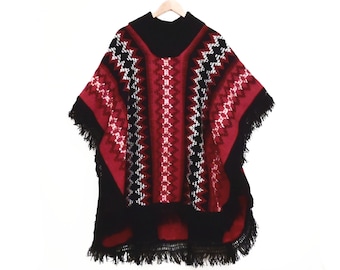 70's fringed hippie poncho / vintage boho outerwear / red southwest pattern