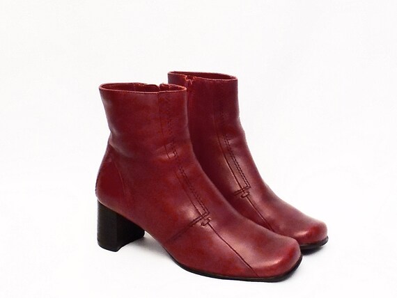 90's burgundy leather ankle boots / square toe chu