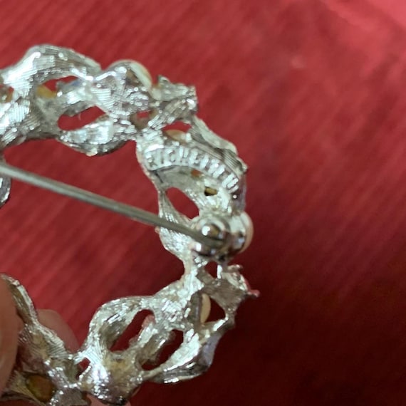 Vintage Richelieu Pearl & Crystal Wreath Brooch - image 3