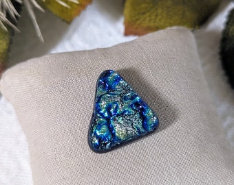 Dichroic Glass Triangle Cabochon S077