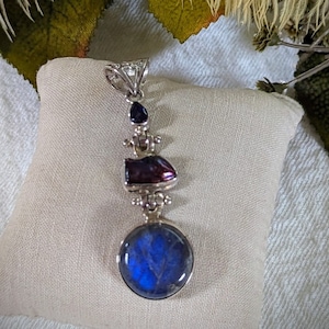 Artisan Sterling Labradorite Baroque Peacock Pearl Iolite Pendant P018