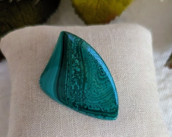 Malachite Designer Cut Cabochon S105