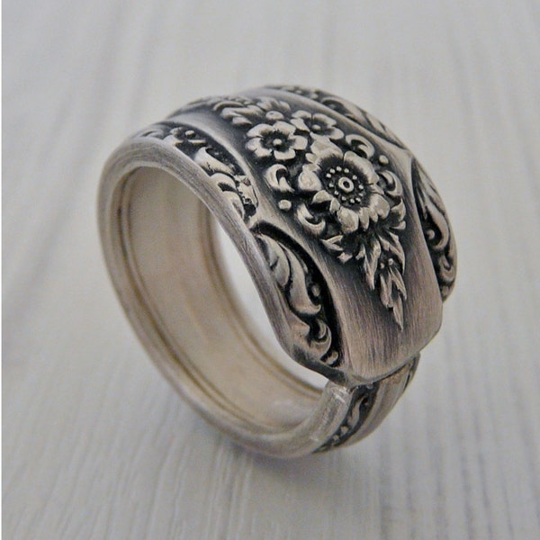 Spoon Ring, Antique Silver Pattern: Camile