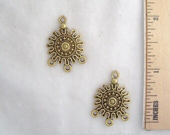 Drop Antique Gold Pewter 3 loops PKG/2