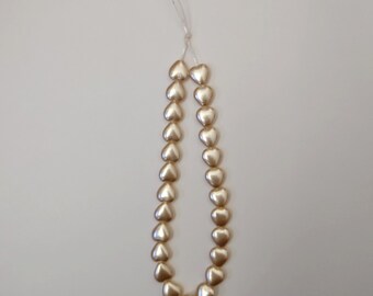 12x11mm Creamy White Glass Pearl Heart beads_DISCOUNTED