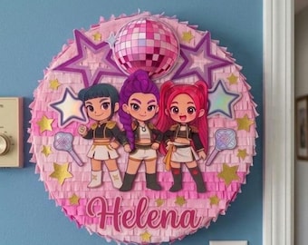 Piñata ispirata al K-Pop: gioco per feste di compleanno a tema anime coreani