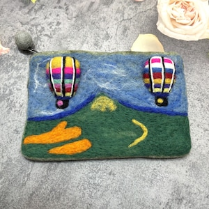 Bolsa pequena de feltro para balão de ar quente feita à mão / bolsa de feltro de lã com zíper / bolsa de feltro / carteira de feltro para mulher / carteira para ela / presente para ela