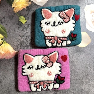 Bolsa pequena de feltro feita à mão para gatinhos / Bolsa de feltro de lã com zíper / Bolsa de feltro / Carteira de feltro para mulheres / Carteira para ela / Bolsa de feltro / Presente para ela