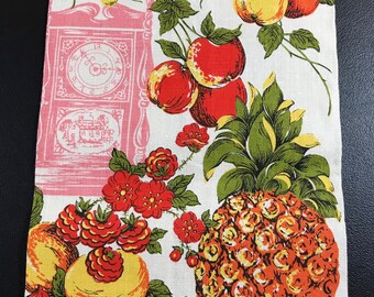 Vintage MWT Parisian Prints Pineapple Fruit Dish Tea Towel