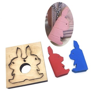 Petit pendentif de sac de lapin dans le moule de découpe du cuir, personnalisation à la main, artisanat du cuir, outil kraft pour l'artisanat du cuir