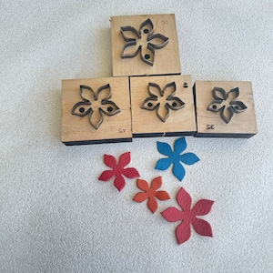 Fustella in metallo con righello in acciaio per pelle di fiori, fustella per fiori, fustella per fiori, fustella per pelle, coltello per fustellatura