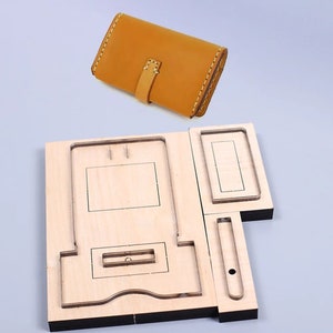 Sac porte-cartes de visite dans un moule, personnalisation à la main, artisanat du cuir, outil kraft pour l'artisanat du cuir