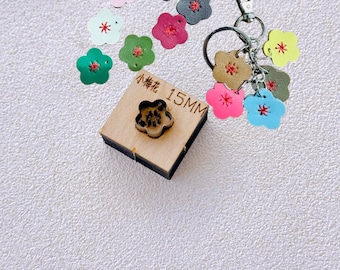 Small flower leather cutting die Leather cutting die petal key chain die cutting tool