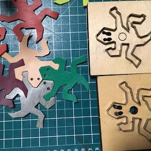 Moule découpé et découpé en cuir de puzzle de gecko, artisanat du cuir de personnalisation fait main, outil de kraft d'artisanat en cuir