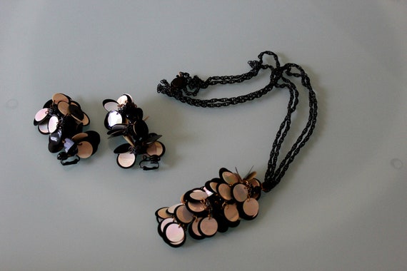 Flapper Necklace, Funky Vintage Necklace and Earr… - image 3