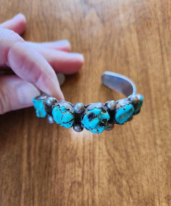 Unsigned Silver Turquoise Nugget Cuff Bracelet - image 1