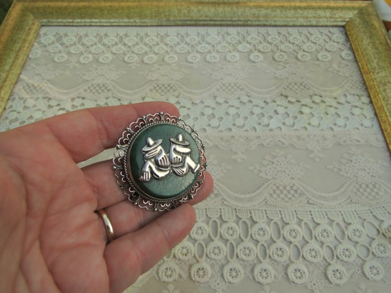 Jade Colored Sterling Silver Siesta Brooch - image 3