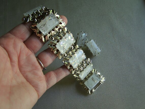 White and Gold Foiled Lucite Bracelet and Earring… - image 1