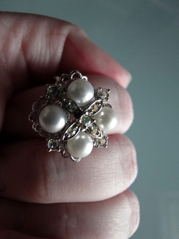 Sarah Coventry Adjustable Costume Ring