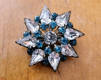 Vintage Crystal Clear and Blue SparklingBrooch