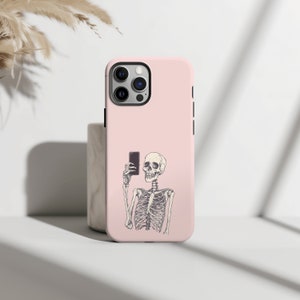 Skeleton Selfie Pink Phone Case for iPhone 16 15 14 13 12 11 Pro Max Mini Plus Samsung S24 S23 S22 S21 Cute Spooky Phone Case Halloween Gift