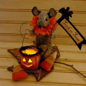 Prim Treat Halloween Maus PDF Muster Trick or Laterne Herbst Blatt Kürbis Candy Corn Puppe Wolle Stoff pdf primitive sign Bild 4