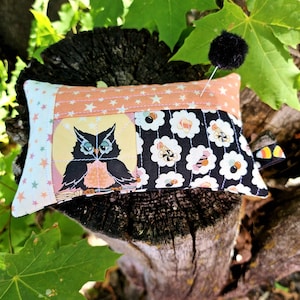 Halloween Owl pincushion - pin keep prim primitive folk art fall pinnie candy