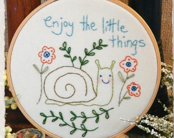 Enjoy little things snail embroidery Pattern pdf - stitchery primitive flowers hoop art summer spring