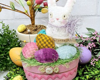 Easter Bunny make do PDF Pattern - doll eggs primitive pinkeep pincushion wool welcome spring banner