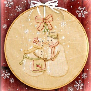 Christmas Snowman kissing embroidery Pattern PDF - Mistletoe frosty candy cane