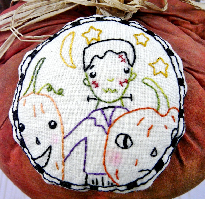Halloween spirit Ornaments embroidery Pattern PDF WITCH prim stitchery primitive ornies Frankenstein bowl fillers image 7