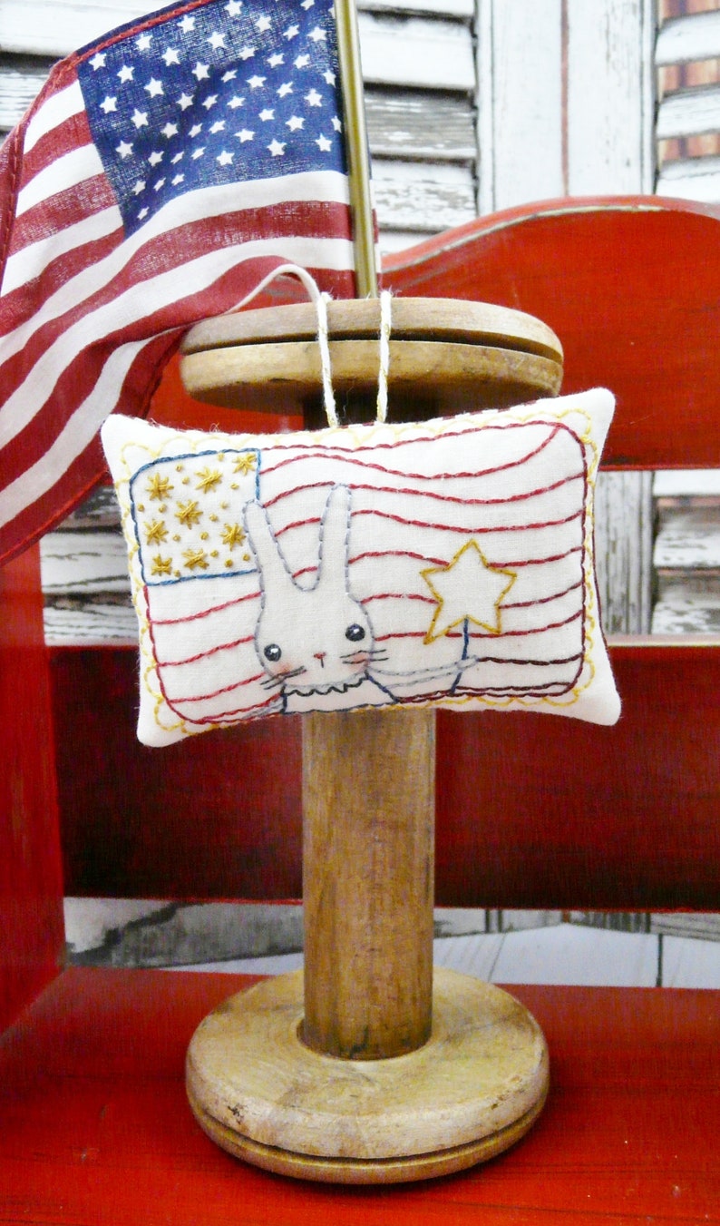 Patriotic spirit Ornaments embroidery Pattern PDF stitchery independence day primitive ornies bowl fillers hudsons holidays image 6