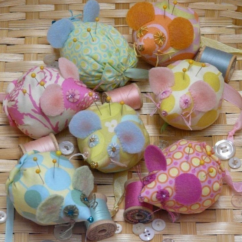 Mouse Pincushion - Etsy